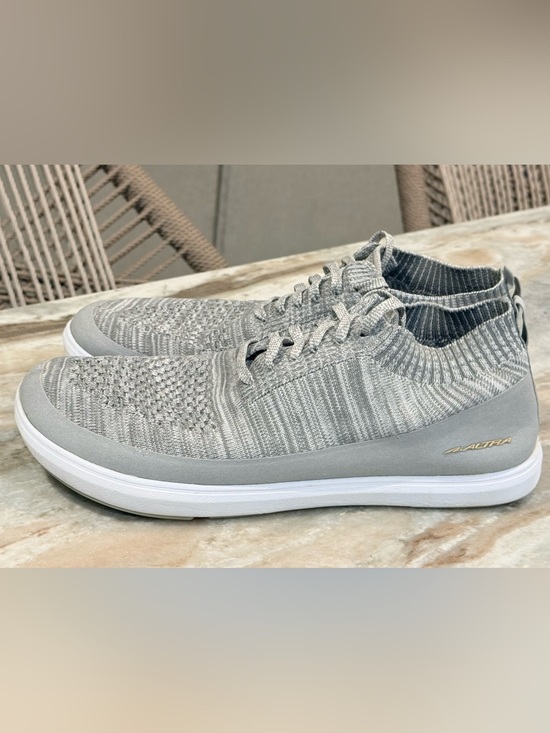 Altra Shoes - Women’s ALTRA Vali knit grey running shoes- Size 10